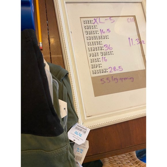 NWT Women's Maternity Green Leggings Size XL - Picture 5 of 5